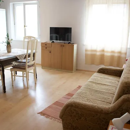 Apartman With A Parking Space - 2197
