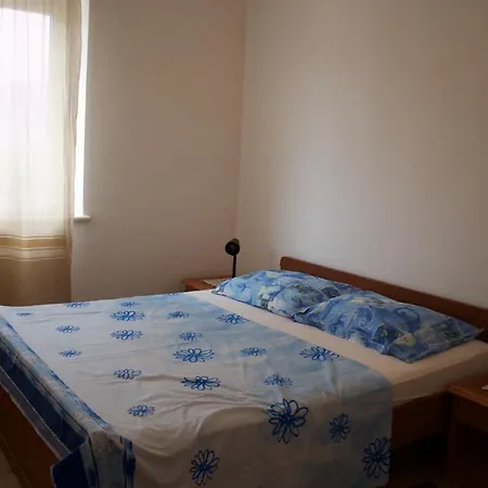 Apartman With A Parking Space - 2197