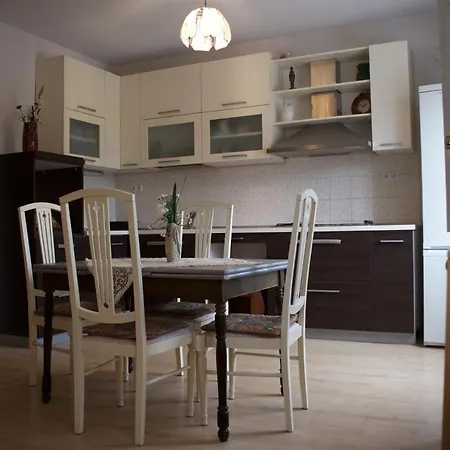 Apartman With A Parking Space - 2197 *